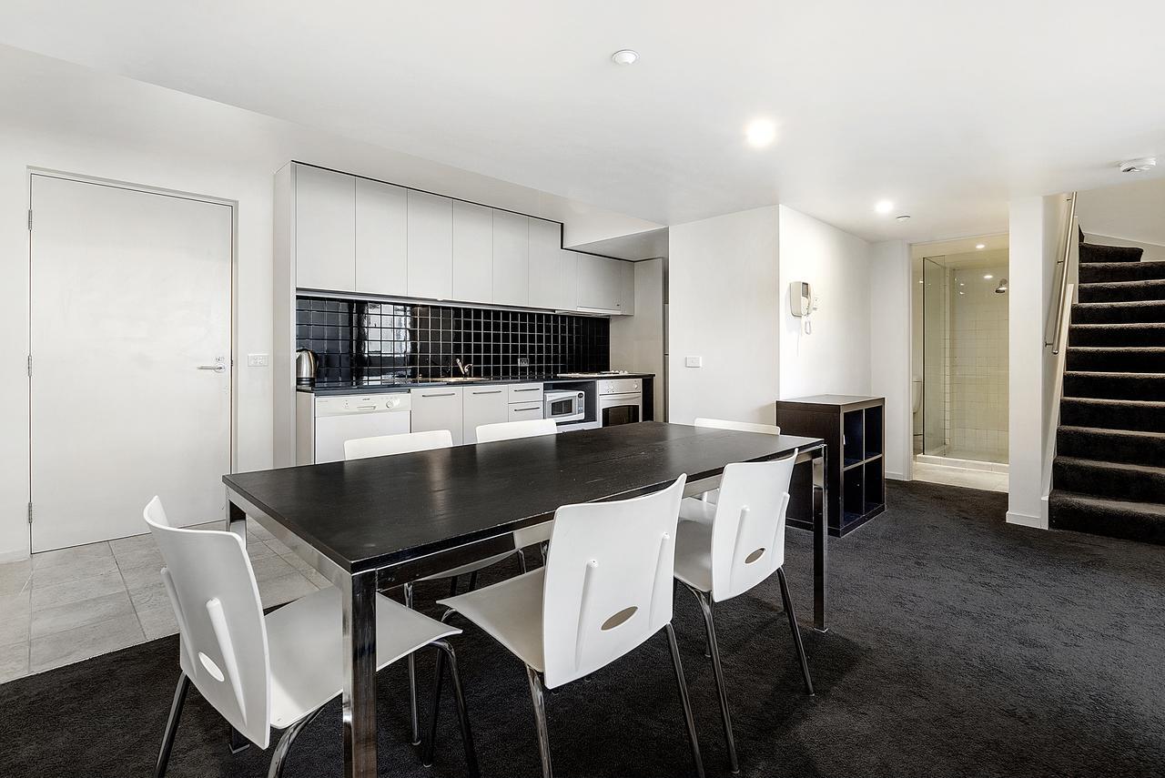 Ultiqa Little Collins Aparthotel Melbourne Exterior photo