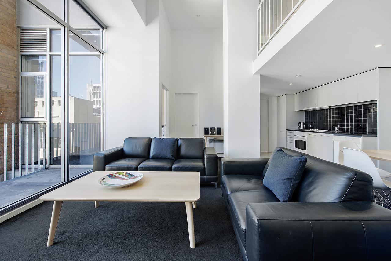Ultiqa Little Collins Aparthotel Melbourne Exterior photo