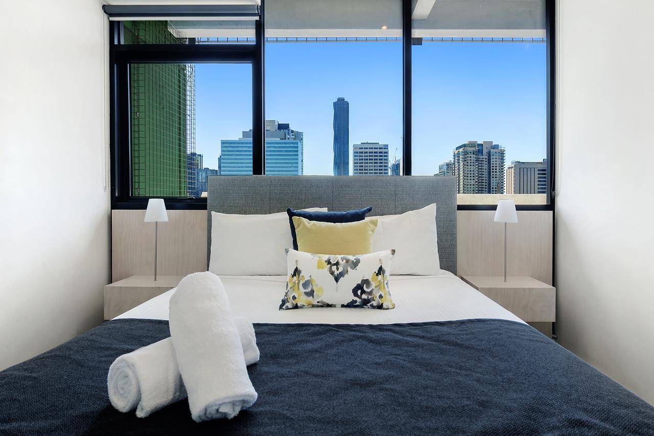 Ultiqa Little Collins Aparthotel Melbourne Exterior photo